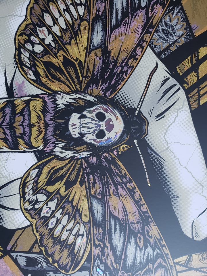 It rubs the lotion on its skin - Variant Foil - Mad Duck Posters